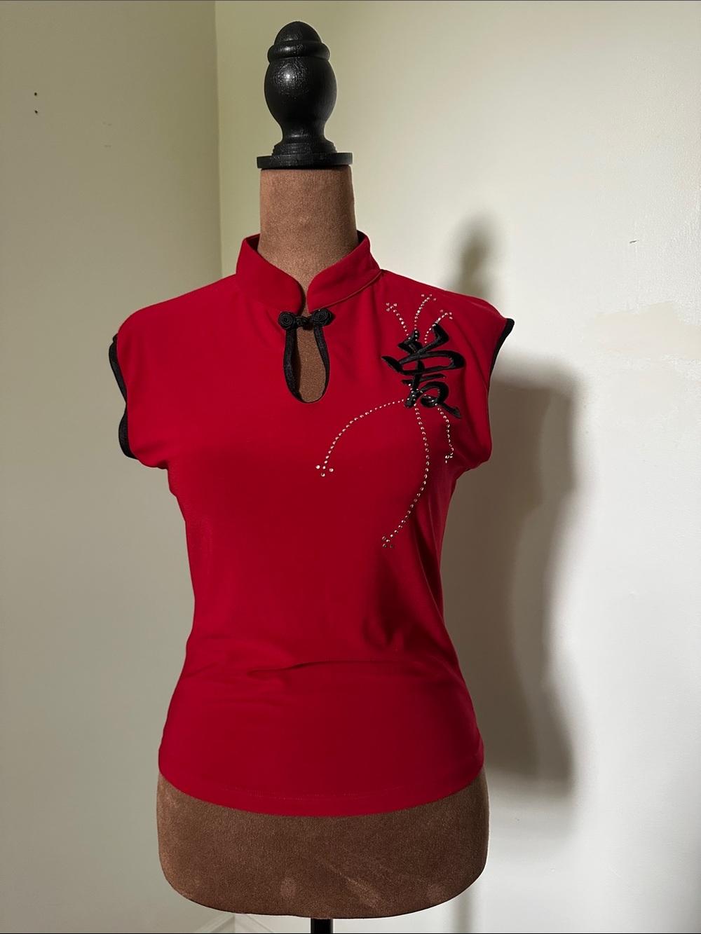 WILD CAT Red Y2K Cheongsam Style “Love” Bedazzled Mandarin Collar Short Sleeve